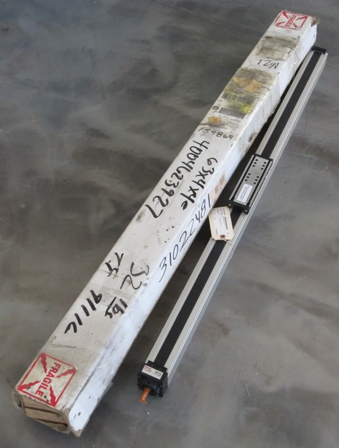NEW REXROTH R116006000 LINEAR ACTUATOR MKK15-065-NN-2 1340 MM