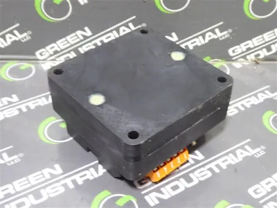 SKF CMSS668-14 8mm Displacement Probe Driver Used