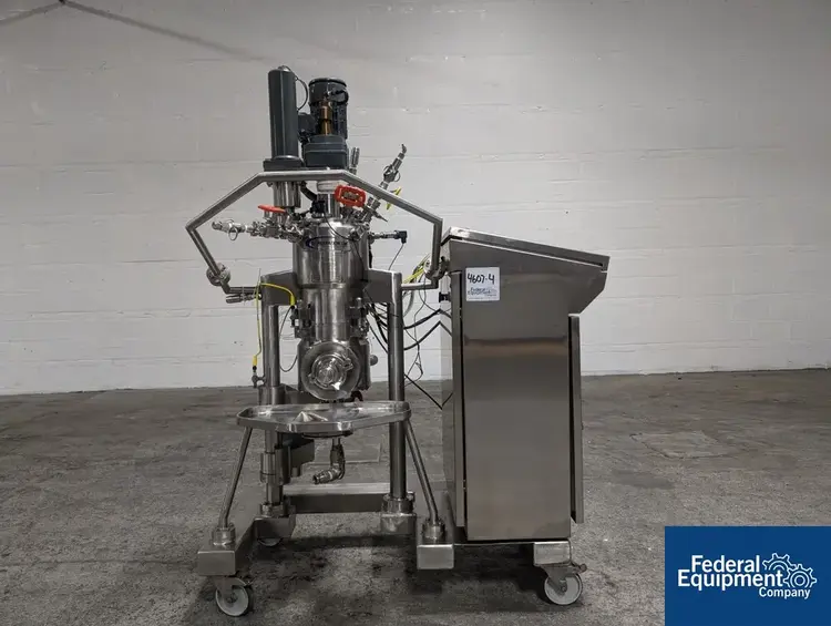 Used GL Filtration .03 Sq Meter Gl Filtration Nutsche Filter Dryer, Model FD200 Glovebag Nutsche Filters Ohio US | Federal Equipment Company 31 #130394