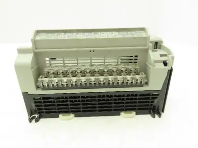 Allen Bradley 1764-24BWA MicroLogix 1500 Base 24 Point Controller Ser B Rev B