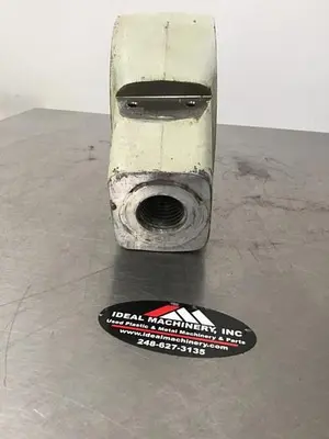 USED CINCINNATI MILACRON 5037786