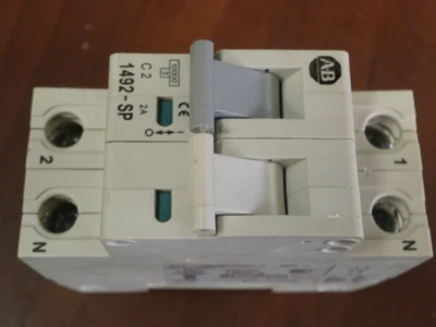 USED Allen-Bradley 1492-SP1C020-N