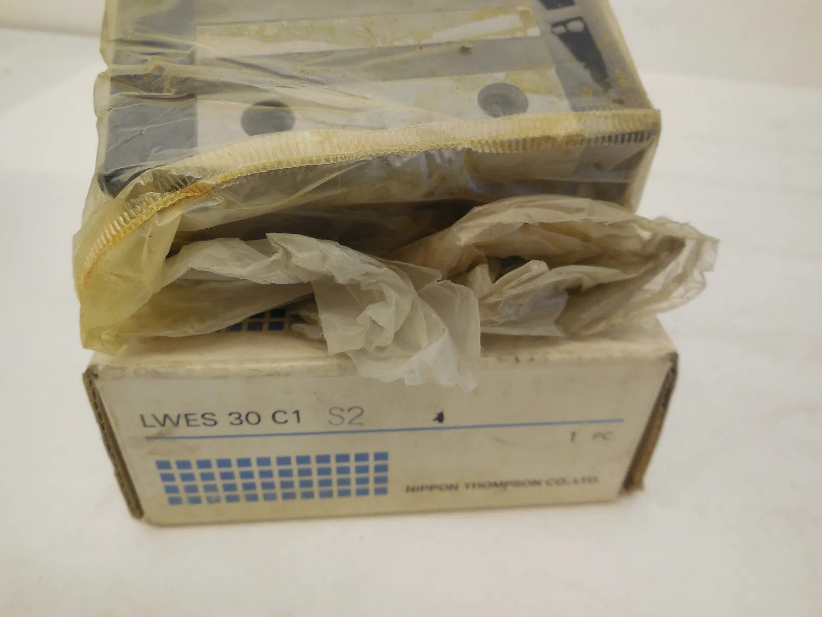 NEW IKO LINEAR WAY LWES-30-C1-S2 LINEAR SLIDE LWES30C1S2