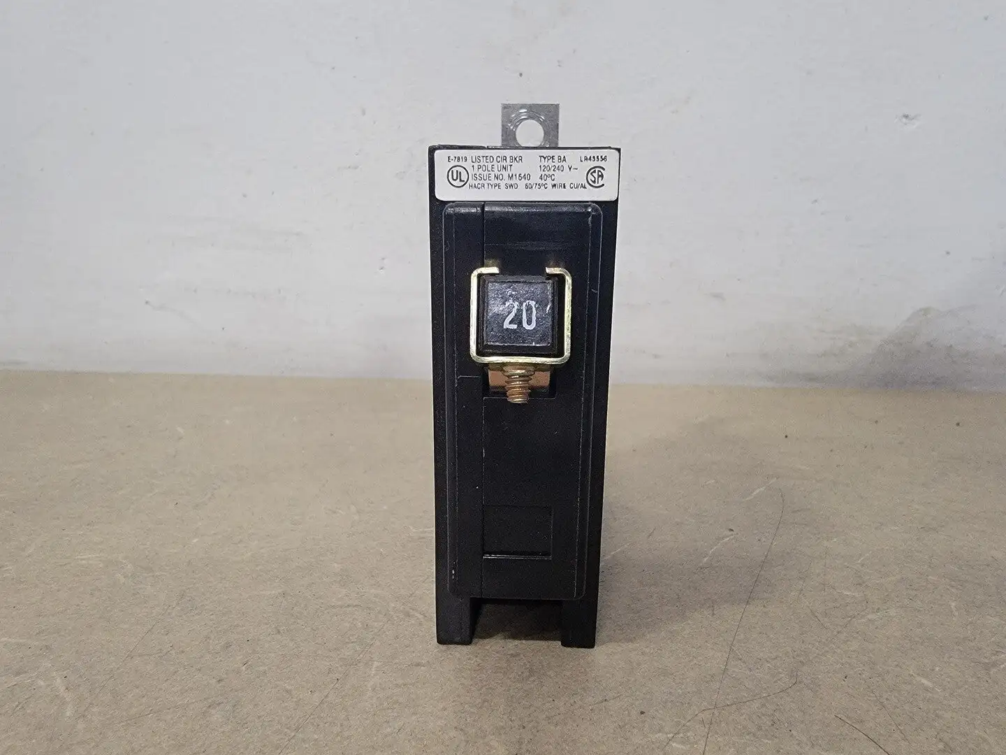 USED CUTLER-HAMMER BA120