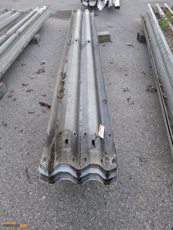 Used 13’6” GUARDRAIL - 10 PIECES. SELLER WILL LOAD. MUNICIPALITY OWNED. _UNKNOWN_ Guard Rails Michigan US | Miedema Asset Management Group #1410895