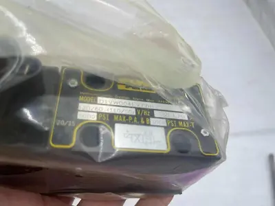 PARKER D1VW004EVYWH / D1VW004EVYWH (NEW) STOCK 3870