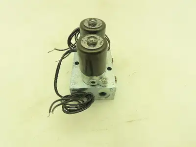 Honeywell Skinner MBD-009 Solenoid Valve 4-Way 24VDC 150 PSI 1/4" NPT MBD005