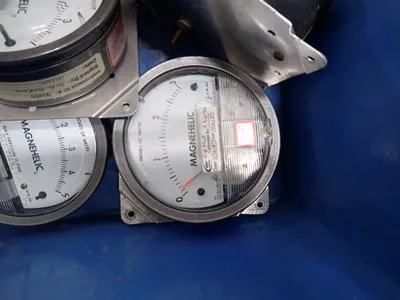 USED DWYER INSTRUMENTS 2003