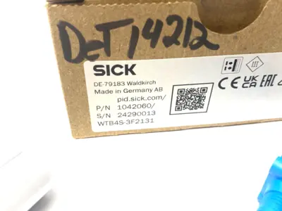 NEW SICK MINIATURE PHOTOELECTRIC SENSOR 10-30VDC