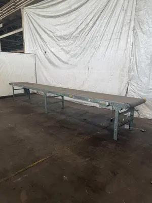21' X 30" HYTROL POWERED CONVEYOR. STOCK # 0662525.