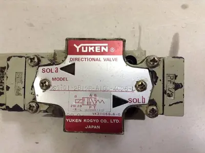USED YUKEN DSG-01-2B12B-A100-4026-L