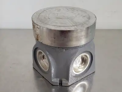 NEW HUBBELL B2536