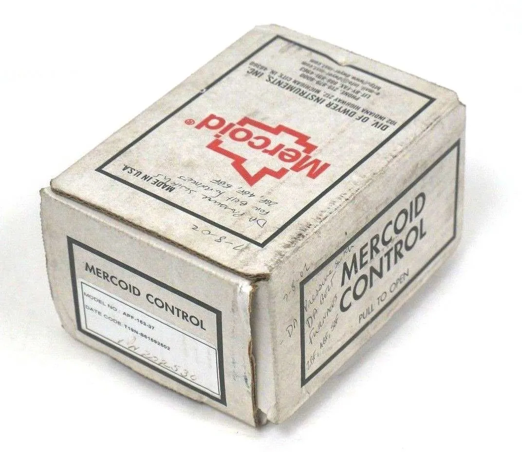 NEW MERCOID CONTROL APF-153-37 PRESSURE SWITCH APF15337