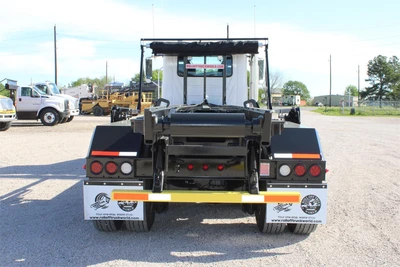 New | in-Stock 2025 MACK GRANITE 64BR Rolloff Trucks Texas US | Roll Off Truck World #1491919