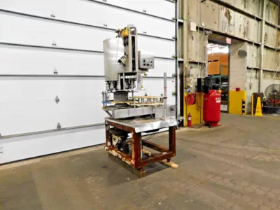 Used Arol _UNKNOWN_ Cappers Chuck - Rotary Ohio US | Equipment Recovery Corp. #1331560