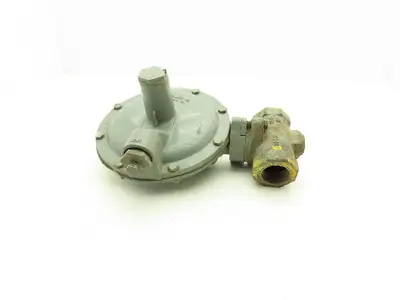 Fisher Controls S100-4 Pressure Regulator 1"NPT Valve 3/8" Orifice 3-9"WC