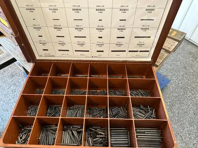 Used _UNKNOWN_ _UNKNOWN_ Tool Box Tennessee US | Myron Bowling Auctioneers Inc #1547712