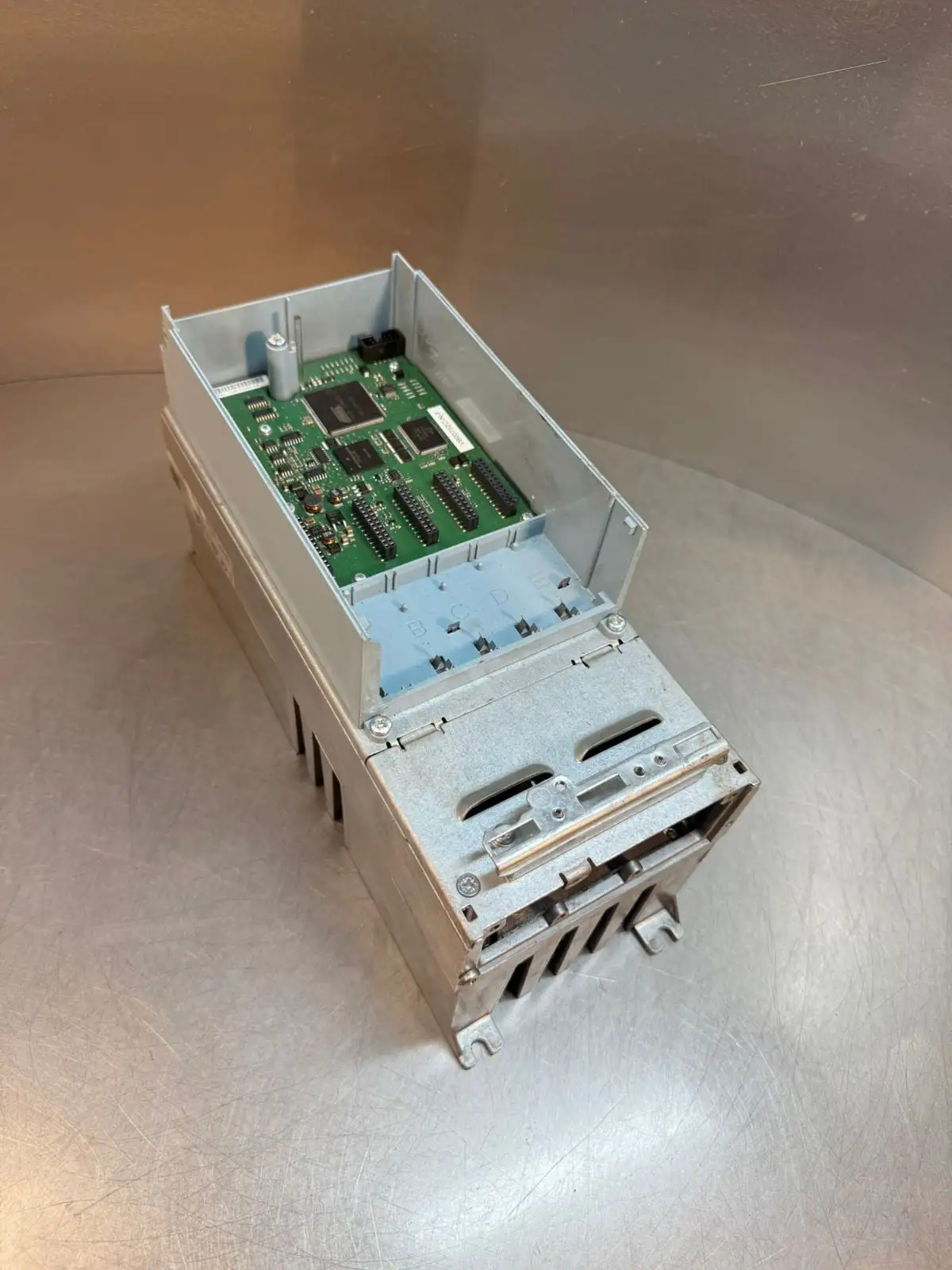 Cutler Hammer SVX002A1-4A1B1 400V Chassi Nema Type IP21 VB00752C-NC (8.4.6)