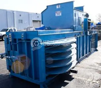 USED MARATHON SE504842-830 CLOSED DOOR, SIDE EJECT HORIZONTAL BALER