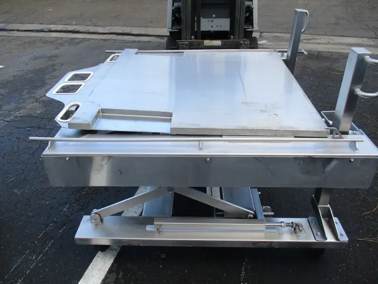 Used 2017 _UNKNOWN_ CONE CRAFT WASHER RACK TROLLEY & TRAY Racks/Shelving | TNT Industrial #399543