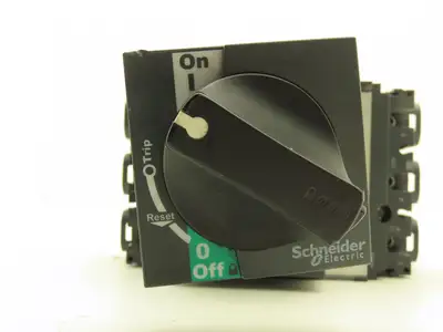 Schneider NSX100B Compact Circuit Breaker 28-40A 800V 3 Pole Panel Disconnect