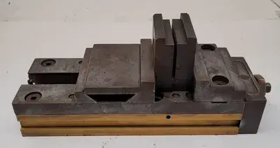 MACHINIST VISE, 4 INCH, 13 INCH LONG, 5-3/8 INCH HEIGHT