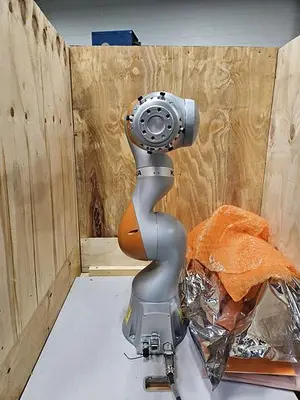 USED 2015 KUKA KUKA LBR IIWA 14 R820