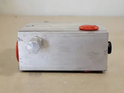 USED FLUID CONTROLS, INC 1A12-F4-40S