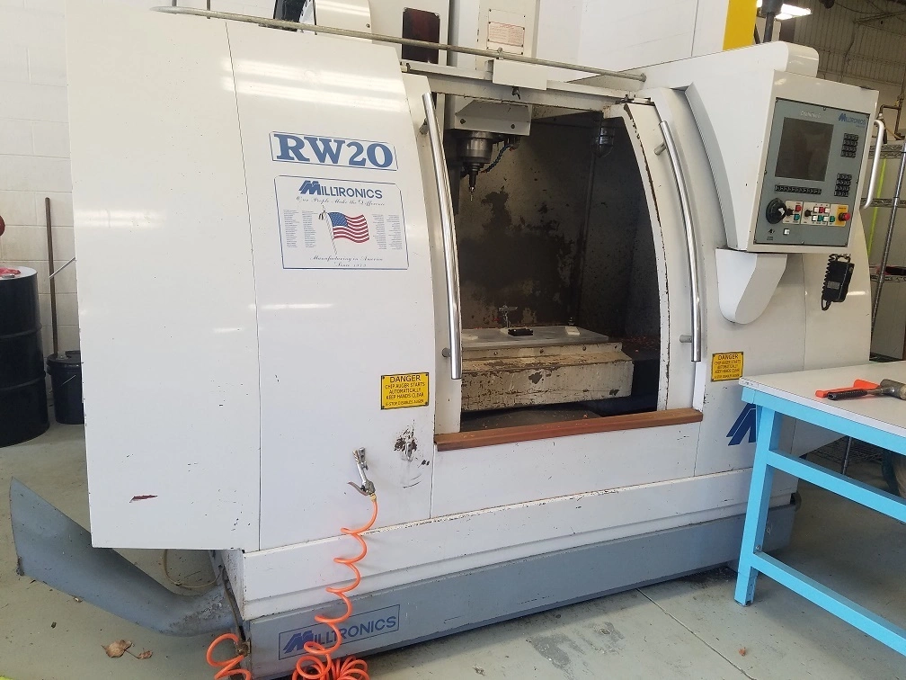 USED 2002 MILLTRONICS RW20 VERT MACHINING CENTER