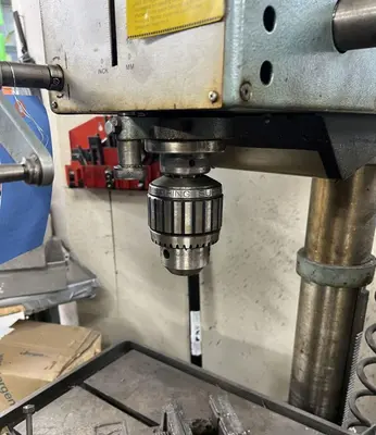 25" WILTON STRANDS MODEL #79208 SINGLE SPINDLE GEARED HEAD DRILL PRESS: YOBRO #24558