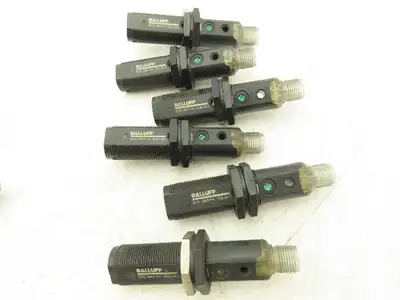 Balluff BOS 18KF-PA-1QD-S4-C Photoelectric Proximity Sensor  Lot of 9