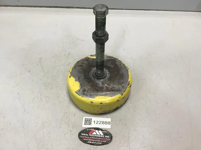 USED METAL FABRICATOR LEVELING PAD