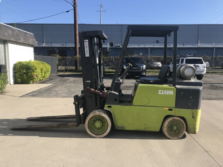 Used 1993 CLARK C500S80 Misc Forklifts Michigan US | Universal Press & Machinery (UPM) #5070