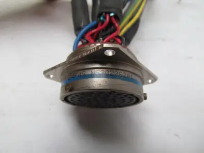 Amphenol 9847-J-MS27497T24F4S-M530206201 56 Pin Connector Panel Mount