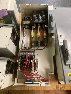 Used ALLEN-BRADLEY 2112B-D223045/4-1C Starters | Surplus Asset Holdings #1205166