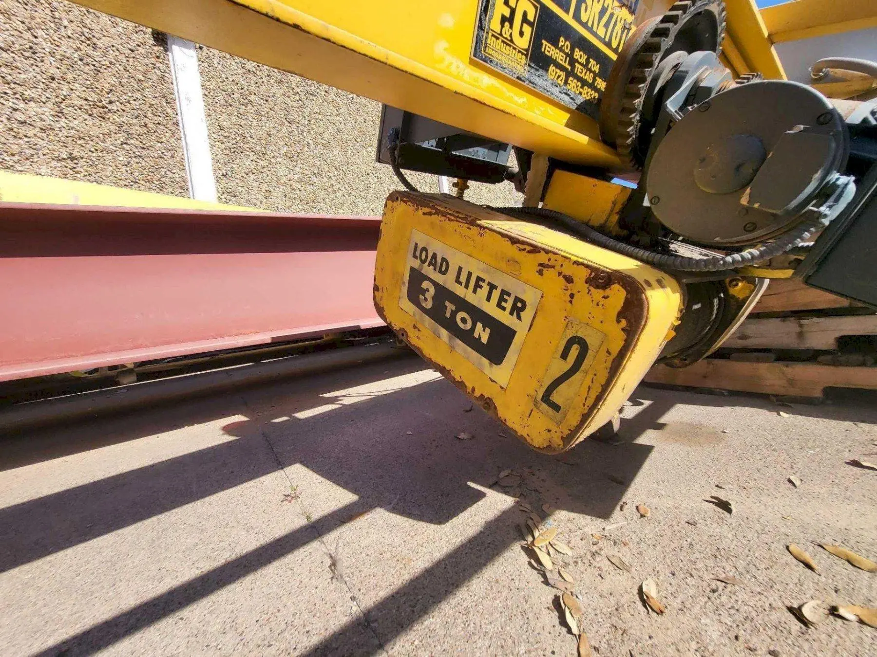 3 TON X 17’ F&G / LOAD LIFTER UNDER-SLUNG POWERED CRANE: STOCK #22971