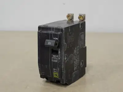 USED SQUARE D QOB220