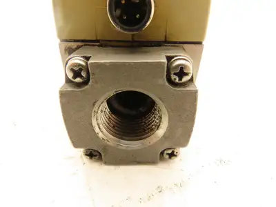 CKD Fluerex WFK5027-15-A5 Karman Vortex Flow Meter Sensor 3-27L/min 1/2"  *Read*