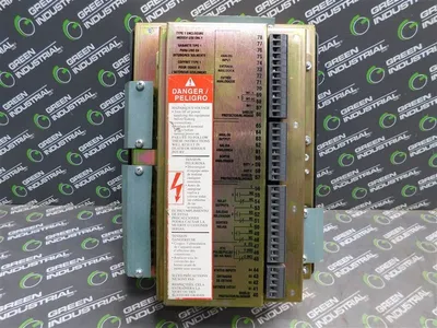 Square D 3020 CM-2250 Power Logic Digital Circuit Monitor with IOM-4411-20 Used