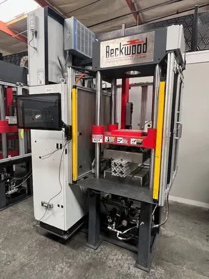 2020 BECKWOOD EVOx-4P30F1818 Heated Platen Press and Laminating Press | Kempler Machinery (1)