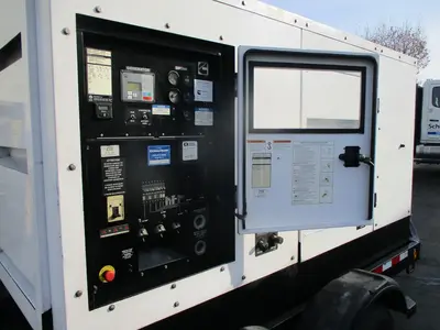 USED 2015 CUMMINS C100D6R