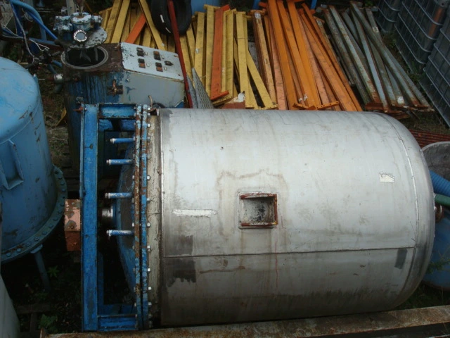 3,000L S/S Jktd Enc Mixing Tank
