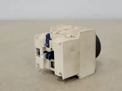 USED TELEMECANIQUE LADS2