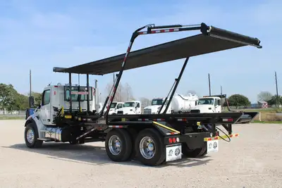 New | in-Stock 2027 PETERBILT 548 Rolloff Trucks Texas US | Roll Off Truck World #1492019