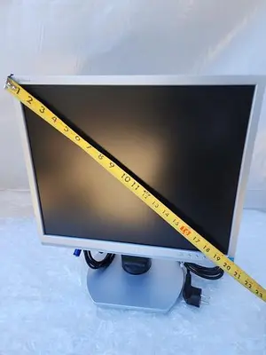 PHILIPS MONITOR MNB1190T WITH LOGITECH RX 250 MOUSE