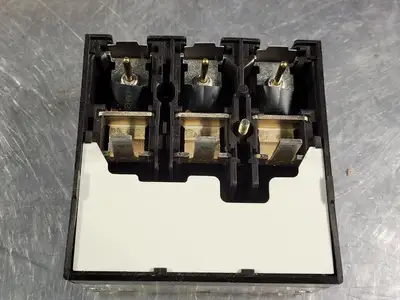 NEW MOELLER ZM6-50-320-OBI-CNA