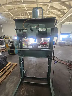 USED DAKE 5-050