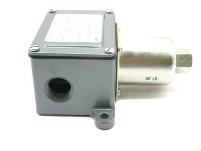 NEW UNITED ELECTRIC J6-142-9515 PRESSURE SWITCH J61429515