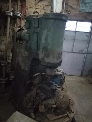 VAPTZAROV Pneumatic Forging Hammer, in full working order, visible under power, VIDEO