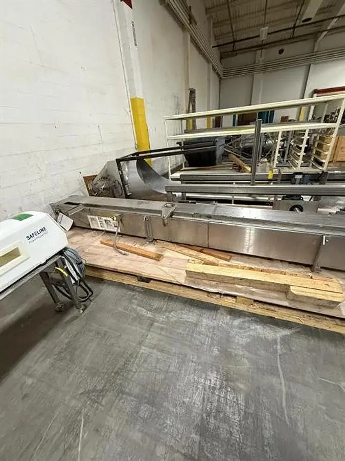 Material Trans Co Tote Lift 16-ft tall - 800lb Capacity